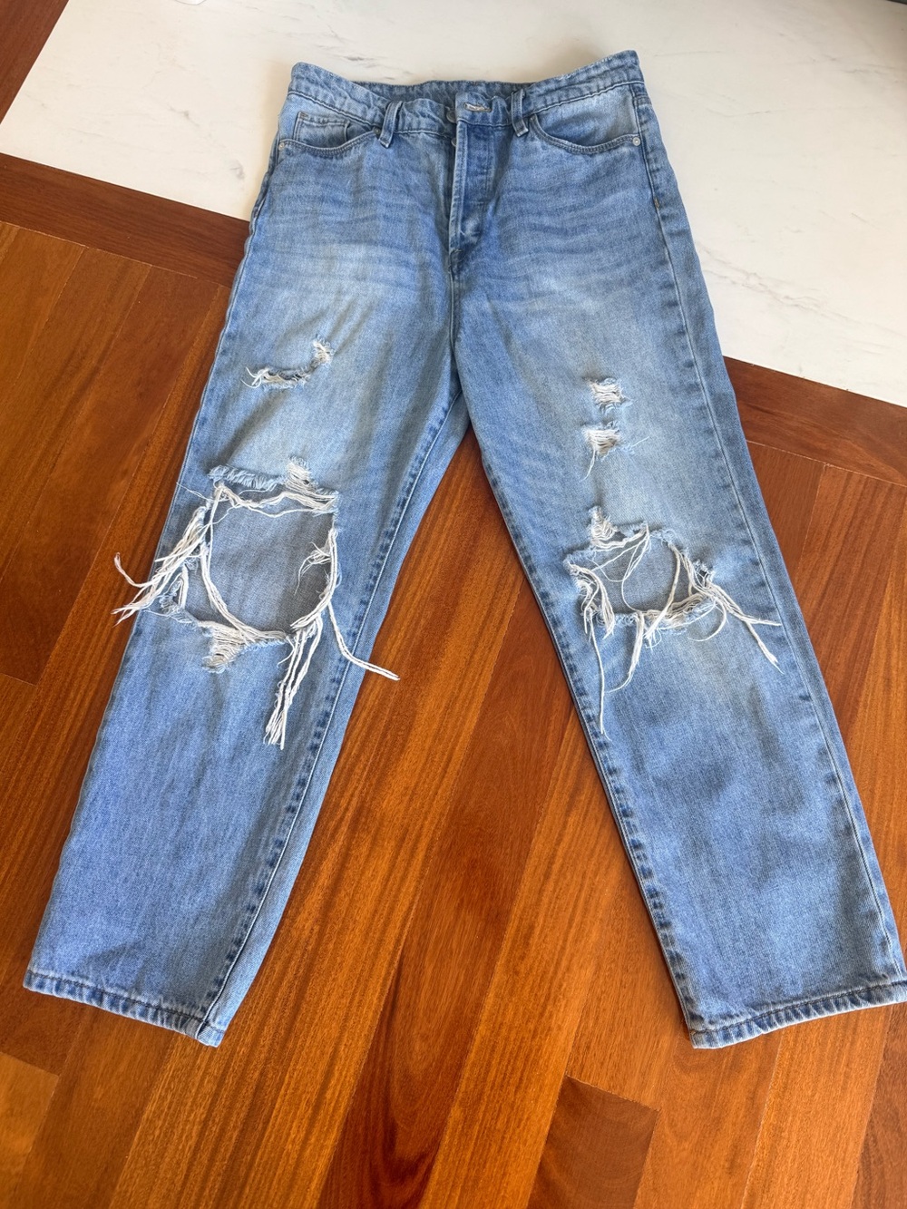 Blank NYC BLANKNYC The Baxter Ribcage Straight Leg Distressed Denim Jeans Pants